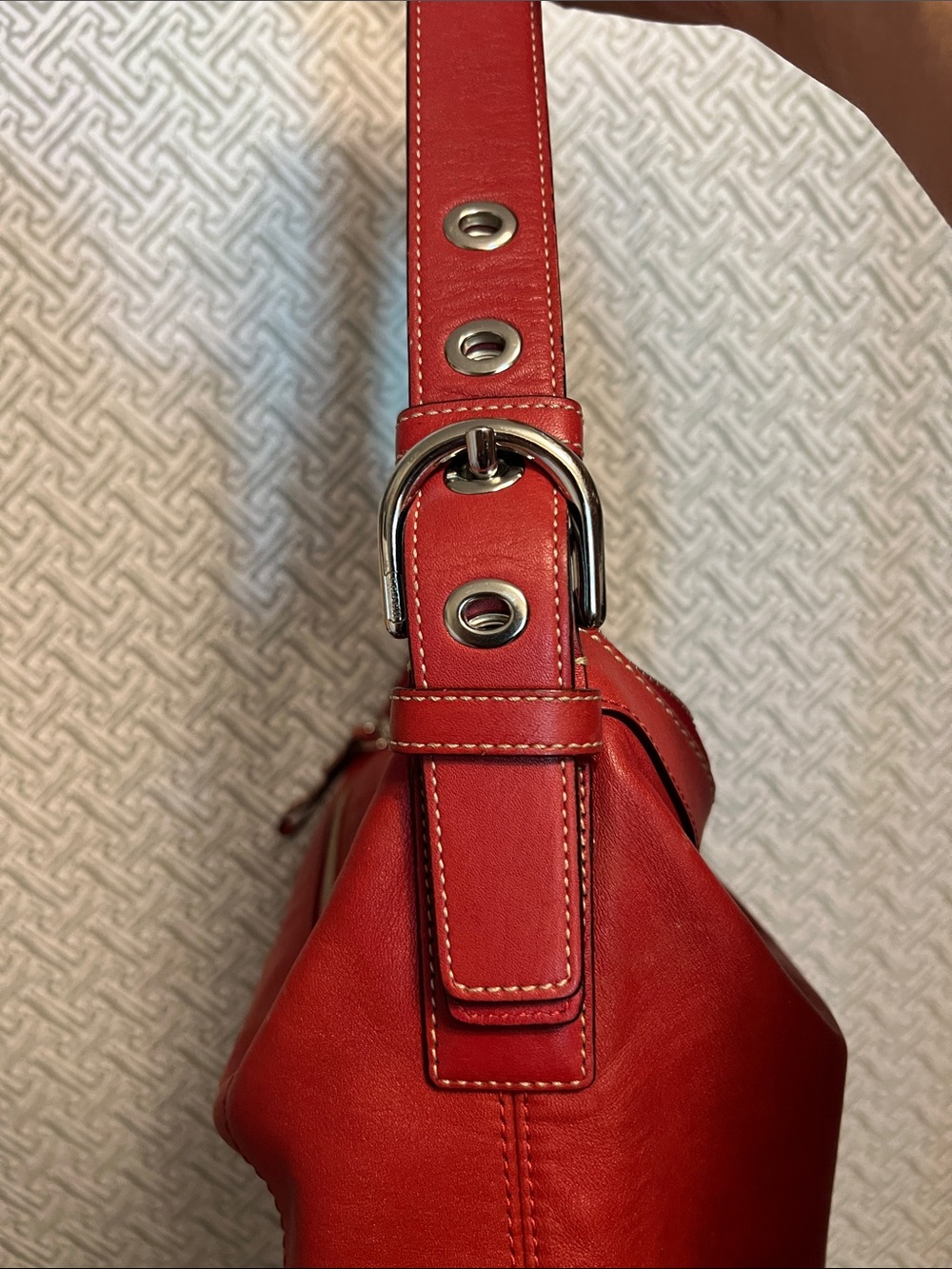 Coach 2008 Soho Convertible Red Hobo Leather Shoulder Bag - Picture 3 of 14
